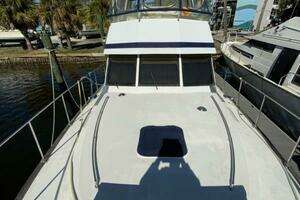 1987 President 41 Double Cabin Motor Yacht thumbnail 85