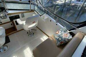 1987 President 41 Double Cabin Motor Yacht thumbnail 23