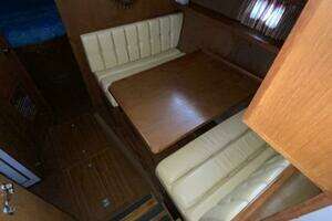 1987 President 41 Double Cabin Motor Yacht thumbnail 48