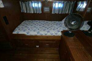 1987 President 41 Double Cabin Motor Yacht thumbnail 45