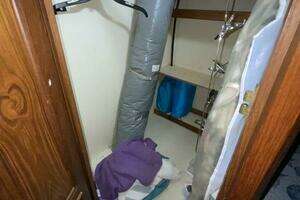1987 President 41 Double Cabin Motor Yacht thumbnail 46