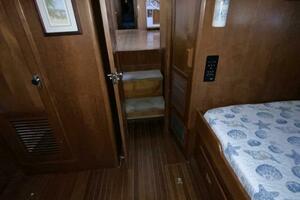 MAKIN MEMORIES 41ft President Yacht For Sale