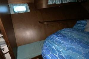 MAKIN MEMORIES 41ft President Yacht For Sale