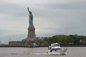 1987 President 41 Double Cabin Motor Yacht thumbnail 15