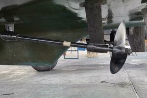 MAKIN MEMORIES 41ft President Yacht For Sale