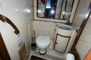 MAKIN MEMORIES 41ft President Yacht For Sale