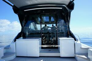 56FT (17.07M) UNIESSE