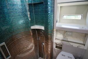 56FT (17.07M) UNIESSE