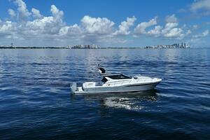 56FT (17.07M) UNIESSE yacht for sale