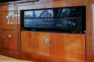 2005 Hatteras 50 Convertible thumbnail 23