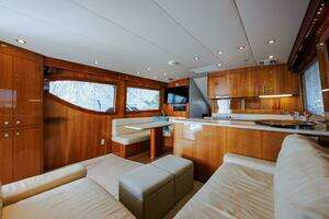 2005 Hatteras 50 Convertible thumbnail 14