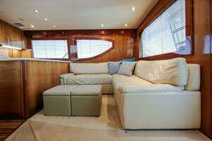 2005 Hatteras 50 Convertible thumbnail 20