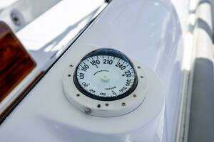 2005 Hatteras 50 Convertible thumbnail 60