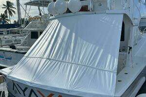 2005 Hatteras 50 Convertible thumbnail 2