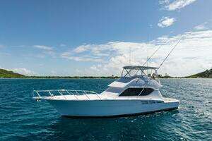 2005 Hatteras 50 Convertible thumbnail 85