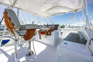 2005 Hatteras 50 Convertible thumbnail 66