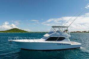 2005 Hatteras 50 Convertible thumbnail 86