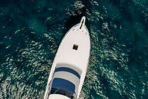 2005 Hatteras 50 Convertible thumbnail 91