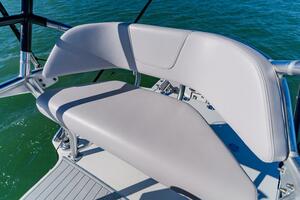 2012 SeaVee 390B thumbnail 26