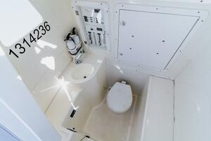 2012 SeaVee 390B thumbnail 17
