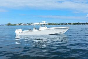 2023 Yellowfin 39 Offshore thumbnail 1
