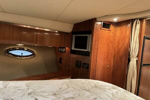 42ft Cruisers Yachts Yacht For Sale