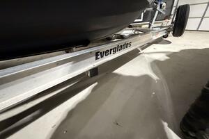 23ft Everglades Yacht For Sale