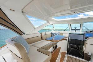 2013 Tiara Yachts 36 Coronet thumbnail 21