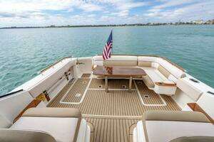 2013 Tiara Yachts 36 Coronet thumbnail 10