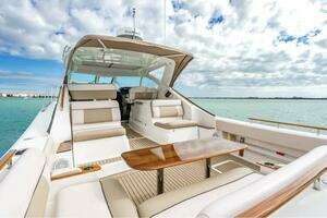 2013 Tiara Yachts 36 Coronet thumbnail 12