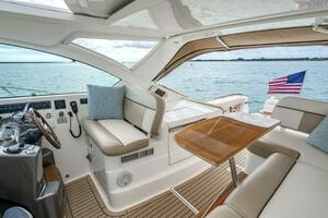 2013 Tiara Yachts 36 Coronet thumbnail 25