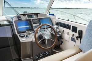 2013 Tiara Yachts 36 Coronet thumbnail 4