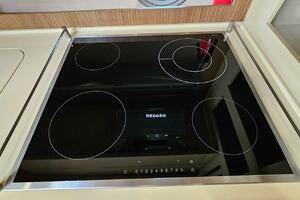 53FT (16.15M) AZIMUT