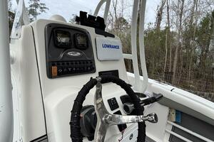 Photo 5955802 for 2015 Tidewater 230 LXF  