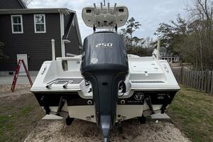 Photo 5955800 for 2015 Tidewater 230 LXF  