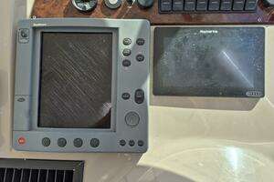 2004 Riviera 4000 Offshore thumbnail 28