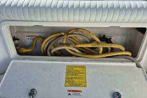 2004 Riviera 4000 Offshore thumbnail 12