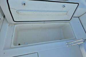 2004 Riviera 4000 Offshore thumbnail 9