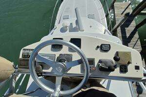 2004 Riviera 4000 Offshore thumbnail 19