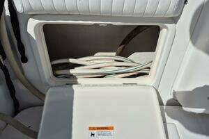 2004 Riviera 4000 Offshore thumbnail 14
