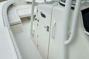 2012 Regulator 34SS thumbnail 43