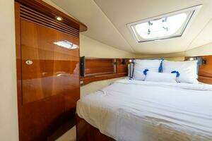 2007 Sea Ray 48 Sundancer thumbnail 28