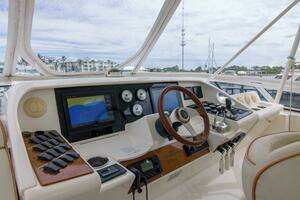 2009 Silverton 52 Ovation thumbnail 15