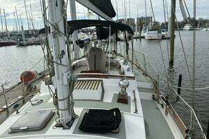 1983 Vagabond 42 Ketch thumbnail 67