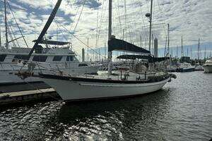 1983 Vagabond 42 Ketch thumbnail 2