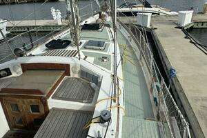 1983 Vagabond 42 Ketch thumbnail 58