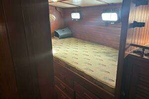 1983 Vagabond 42 Ketch thumbnail 49