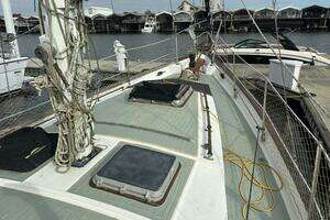 1983 Vagabond 42 Ketch thumbnail 60