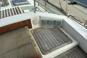 1983 Vagabond 42 Ketch thumbnail 75