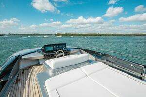 2014 Riva 86 Domino thumbnail 12